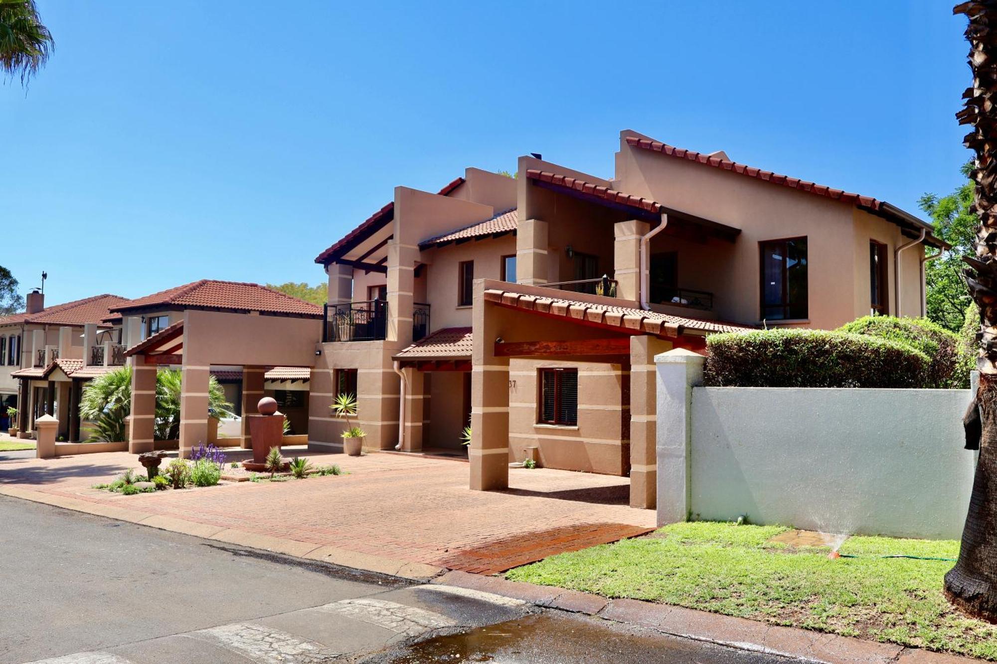 37 On Eagles Hotel Hartbeespoort Exterior photo